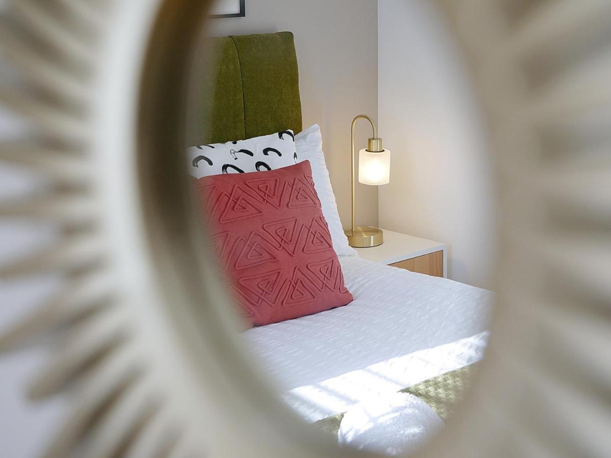 East London House Near Tube With Parking Villa Esterno foto