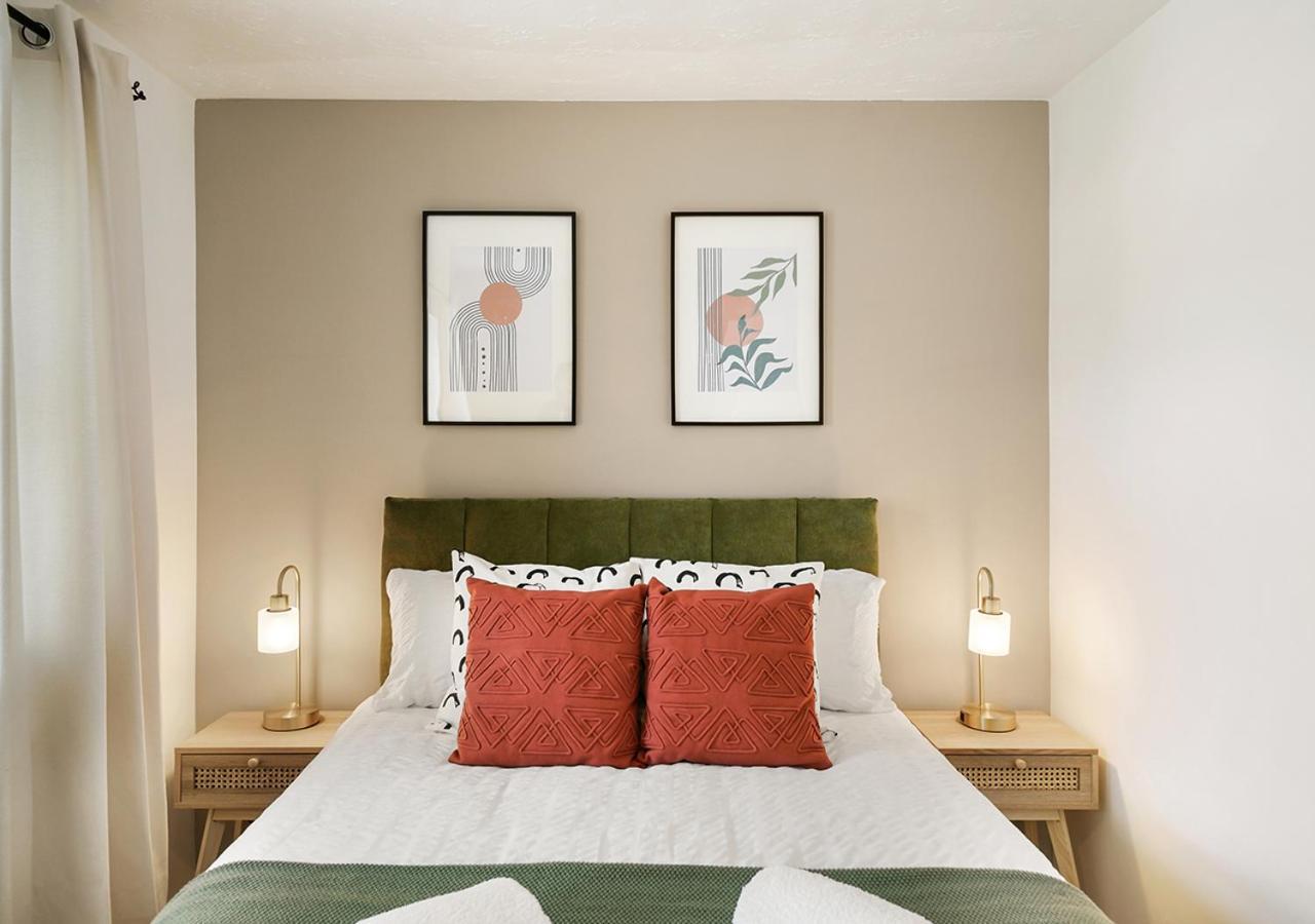 East London House Near Tube With Parking Villa Esterno foto